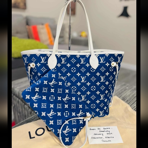 Limited Edition Louis Vuitton Velvet Never Full MM - Picture 1 of 16